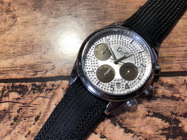 良品 レア D＆G ドルチェ＆ガッバーナ クロノグラフ デイト シルバー デザインダイアル ナイロンベルト クオーツ メンズ 腕時計