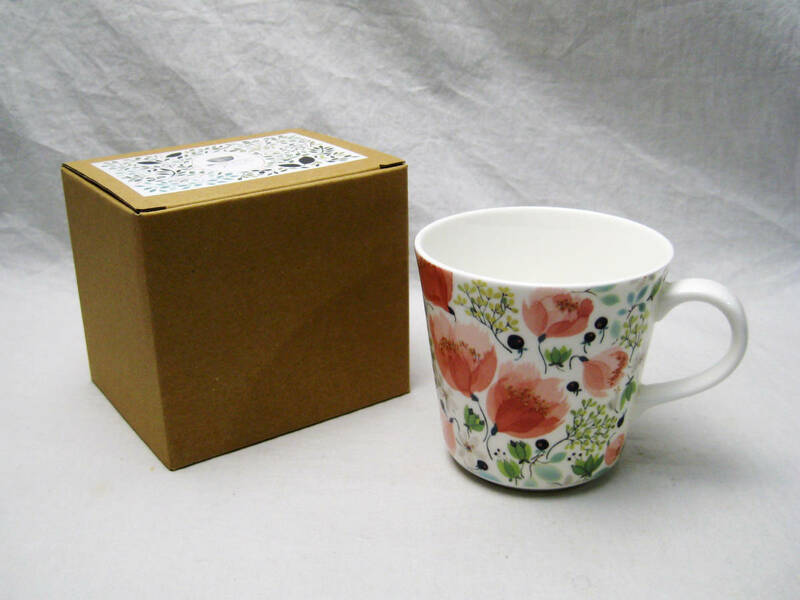 NARUMI ナルミ マグカップ グリーティングマグ 陶器 花柄 北欧 鳴海製陶 新品 化粧箱入 ギフト コレクション 茶器 おしゃれ 華やか