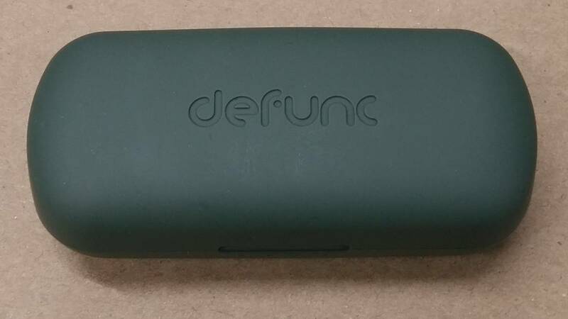 【USED】 defunc デファンク true plus Bluetooth 完全 ワイヤレス イヤフォン 充電ケースのみ グリーン