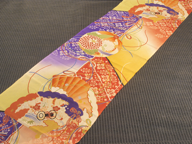 ★【古布】小紋幕に手毬と檜扇文 錦紗縮緬 はぎれ ハギレ アンティーク 150×35 　TALC06011風楽