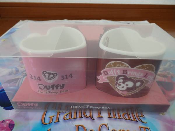 即決♪新品未使用♪東京ディズニーシー スウィートダッフィー 2009 ハート型マグカップ 2点セット♪TDR TDL25周年記念 TDS マグカップ