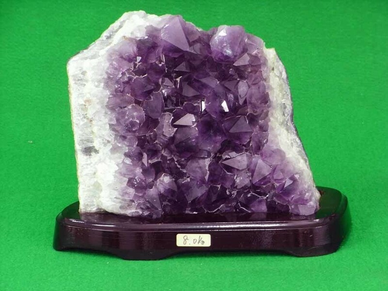 アメジスト 原石 ドルーズ 01 ブラジル産 約8.0kg クラスター 紫水晶 　手彫木台付き