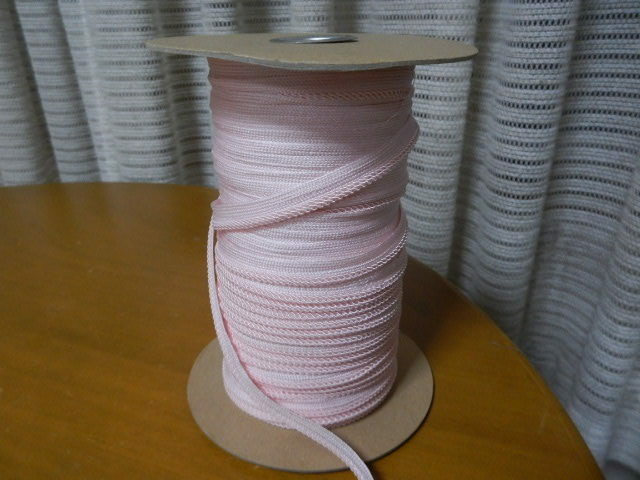 パイピングテープ 5m 【薄いピンク色】 未使用 飾り 紐 飾り テープ 大量 まとめて 手作り 手芸 小物 縫製 ホビー 幅1cm 格安 まとめ売り