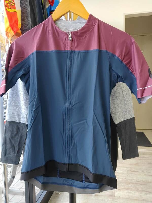 ●●☆新品未使用品//DOTOUT(ドットアウト)13//Skin Jersey　721 blue-bordeaux//Mサイズ/A19M020//r10052(4950)●☆●