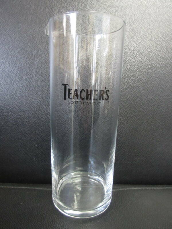 《食器》 ガラス製「ピッチャー：TEACHER'S SCOTCH WHISKY」 高さ：約20cm・口：約7.7cm 水差し サントリー ティーチャーズ