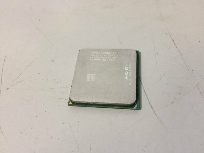 中古品 AMD Sempron 3000+ 1.8GHz L2:128KB 現状品
