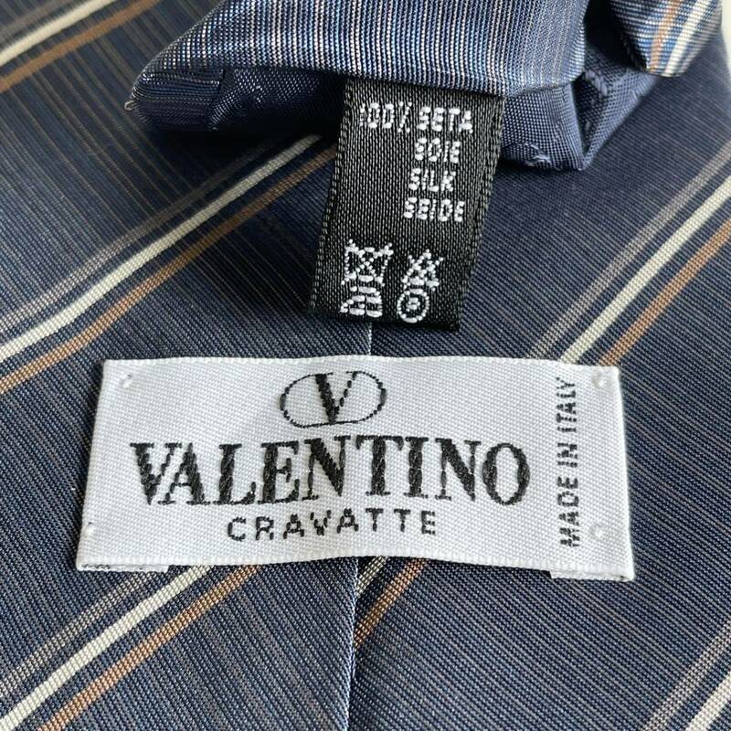 VALENTINO(ヴァレンティノ) ネイビーストライプネクタイ