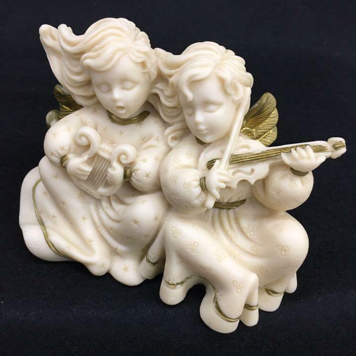 天使像 エンジェル 楽器演奏 バイオリン 竪琴 合唱 歌声 置物 彫刻 イタリア製 2人セット