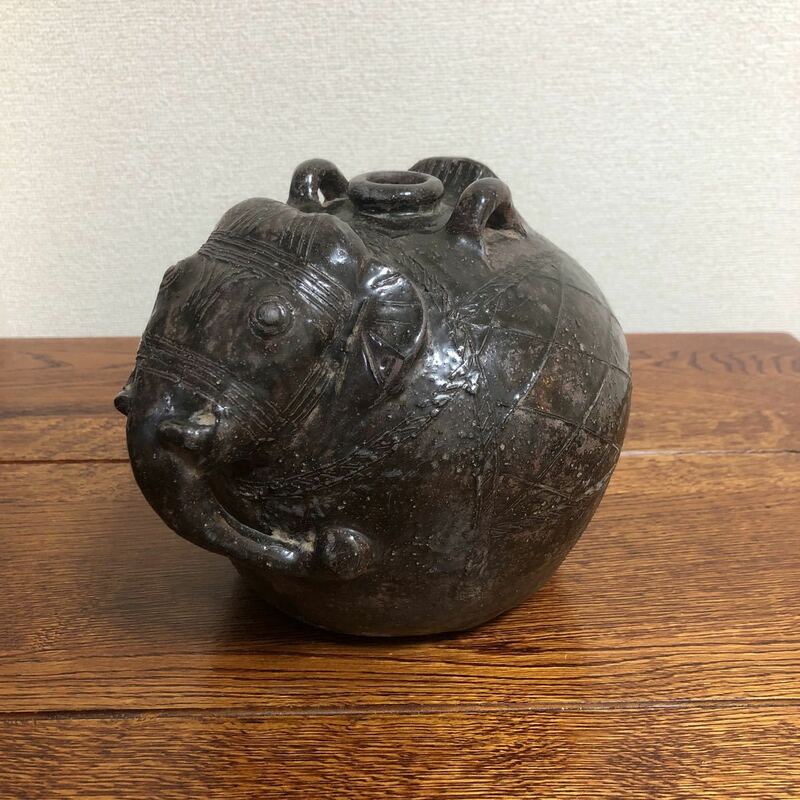 ♪♪【大型、桐箱付】クメール　１２～１３世紀　黒褐釉象形壺 ♪♪