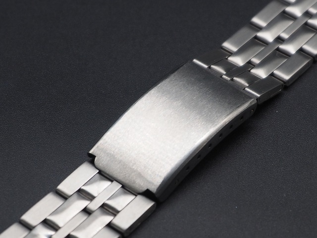 ステンレス　腕時計ベルト⑪　取付幅　約18.0mm　中古　超音波洗浄済