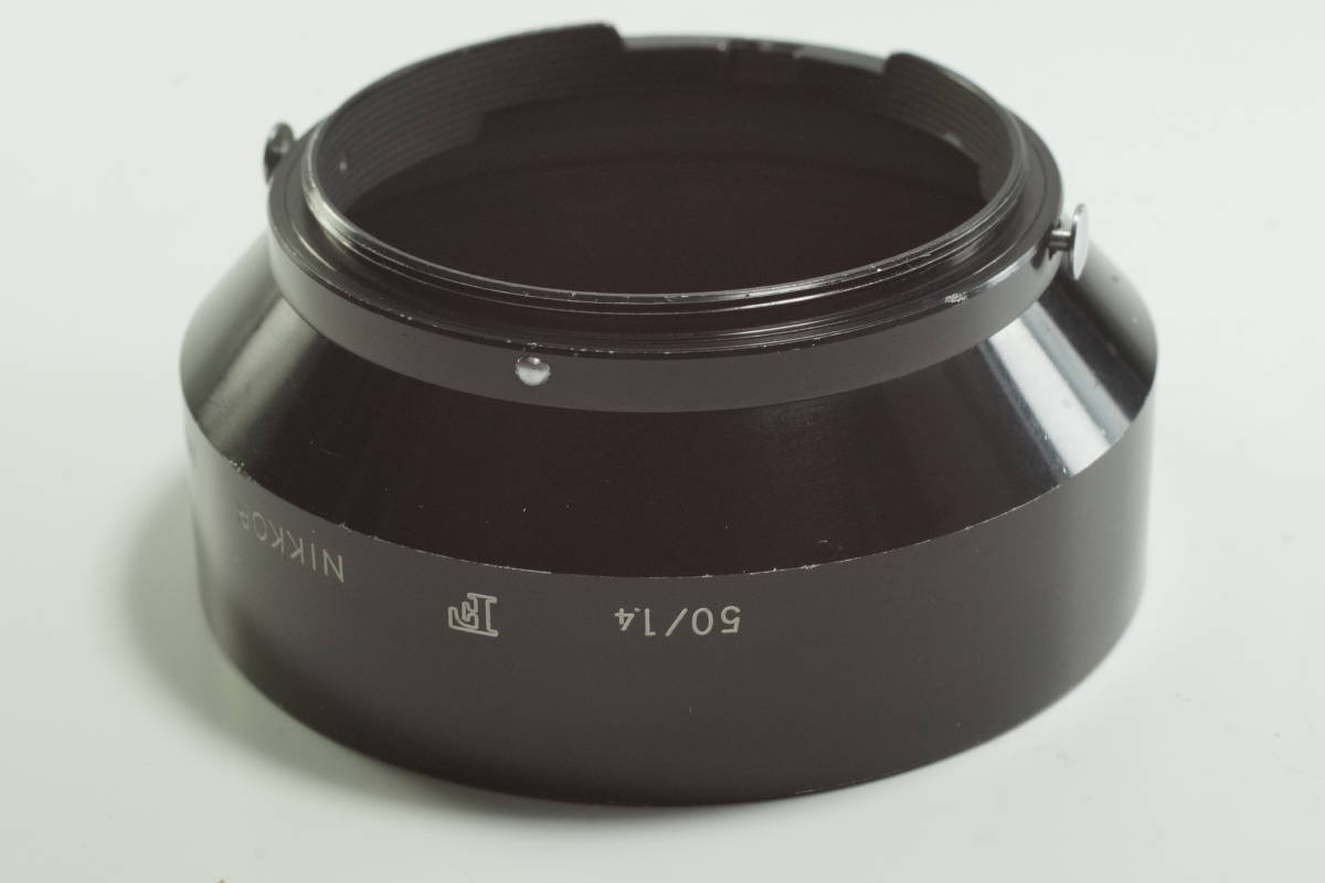 337『並品 』 Nikon 50 1.4 （大文字「F」刻印） NIKKOR ニコン Auto 50mmF1.4用 メタルフードニコン レンズフード