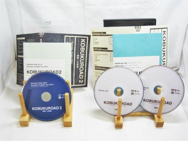 ■ コブクロ KOBUKURO DVD KOBUKUROAD Blu-Ray KOBUKUROAD 2　奇跡への軌跡 2枚セット ワーナーミュージックジャパン 【中古品】 ★