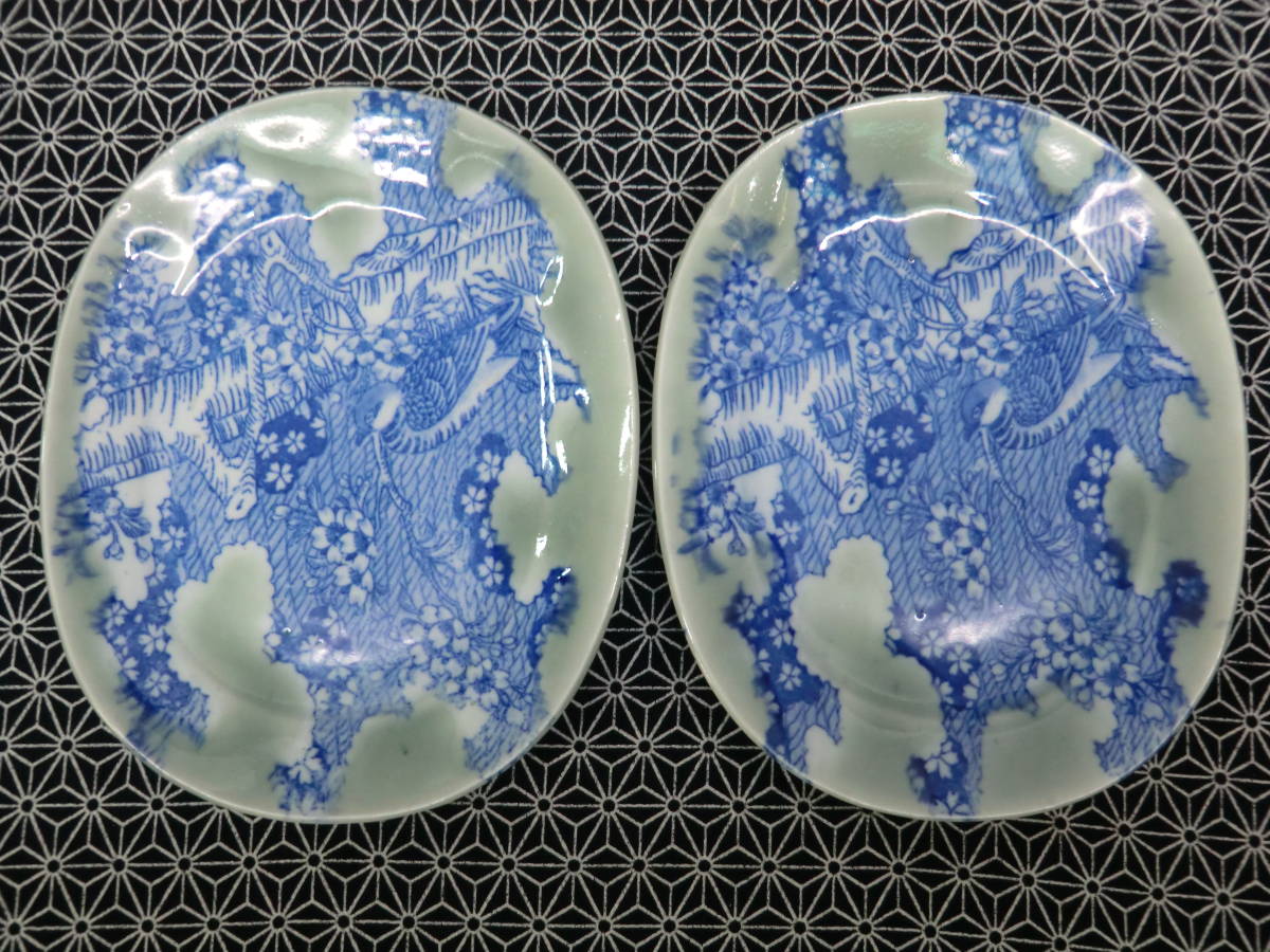 和骨董　花鳥文印判楕円皿　２枚セット　銅版転写　緑釉　印判磁器　会席　御膳　祝言　祝事　G12547