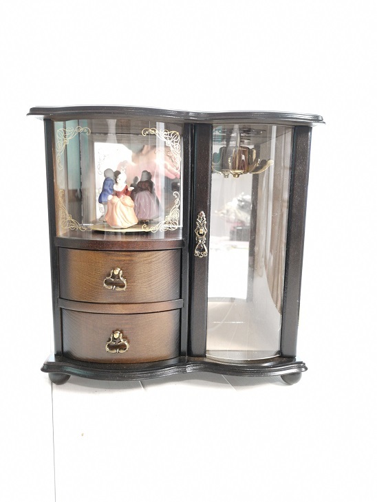 お人形がくるくる踊るオルゴール付き宝石箱　　