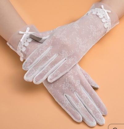 レディース UVカット日焼止め　レース花柄リボンデザイン手袋（F06D）白