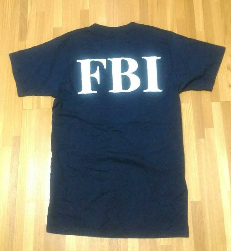 アメリカ購入　半袖Tシャツ FBI　紺　厚手 バックプリント ビンテージ　ロゴ　アメカジ ネイビー 大きめSサイズ 