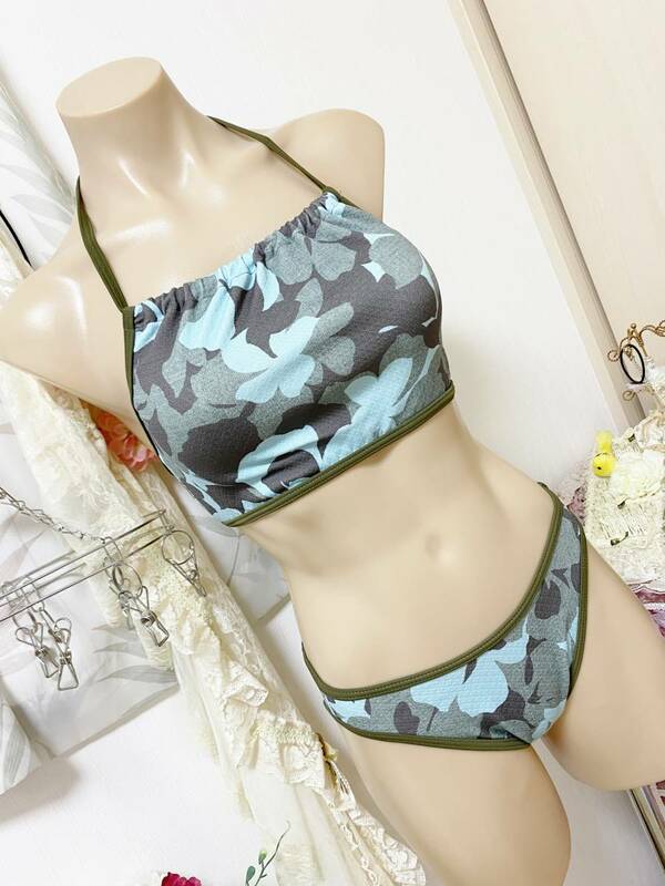 ●レディス水着 9M●ICB・日本製◆ホルターネックバンドゥビキニ：花柄カモフラ青緑系