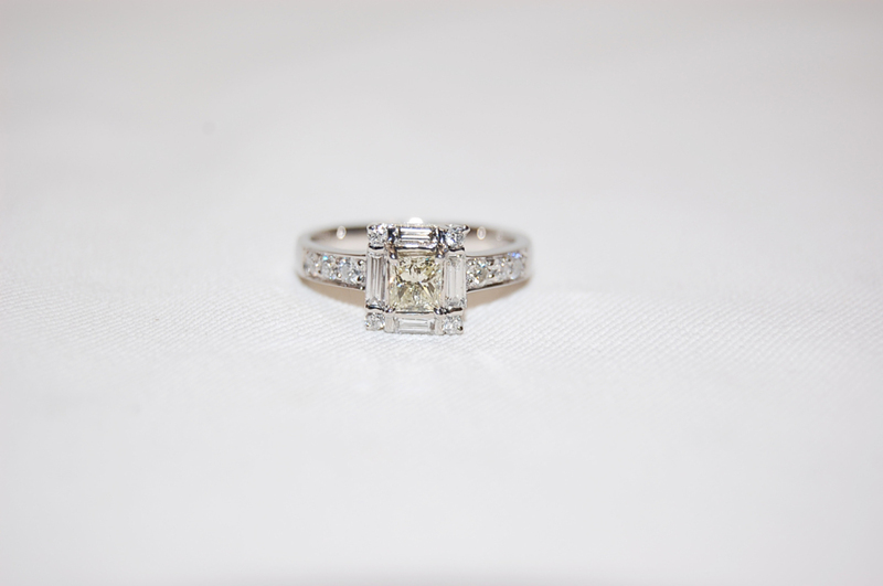 Ｐｔ９００　プリンセスカット　イエローダイヤモンド　Ｄ０．３７８ｃｔ　リング　指輪　約１１号　【中古】【当日発送】