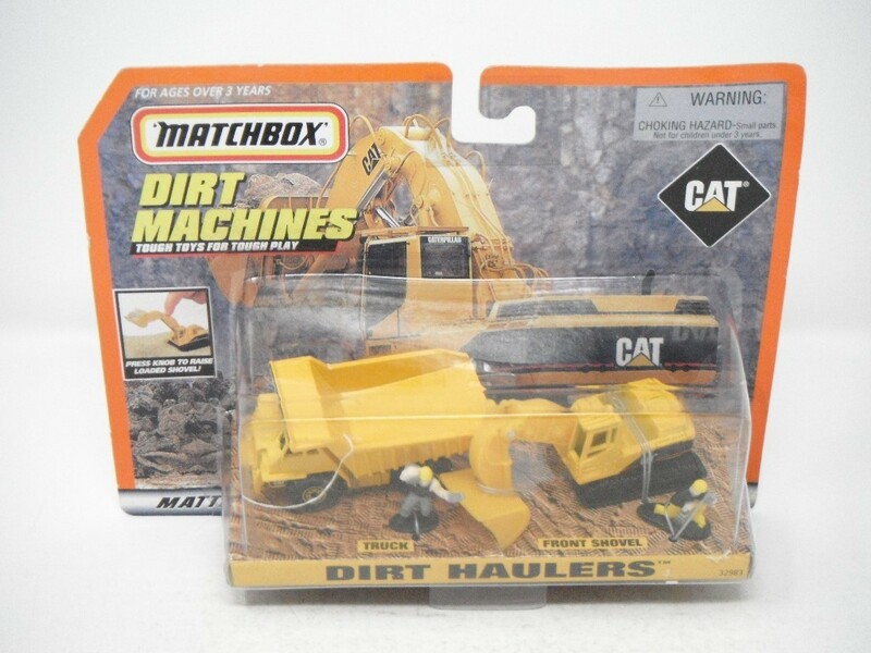 ■ MATCHBOXマッチボックス『CAT DIRT MACHINES 32983 DIRT HAULERS(トラック &フロントショベル)ジオラマ ミニカー』建設機