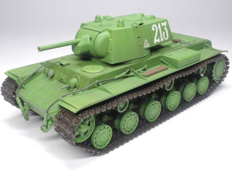 （完成品・模型）１/４８　ソビエト重戦車KV-１