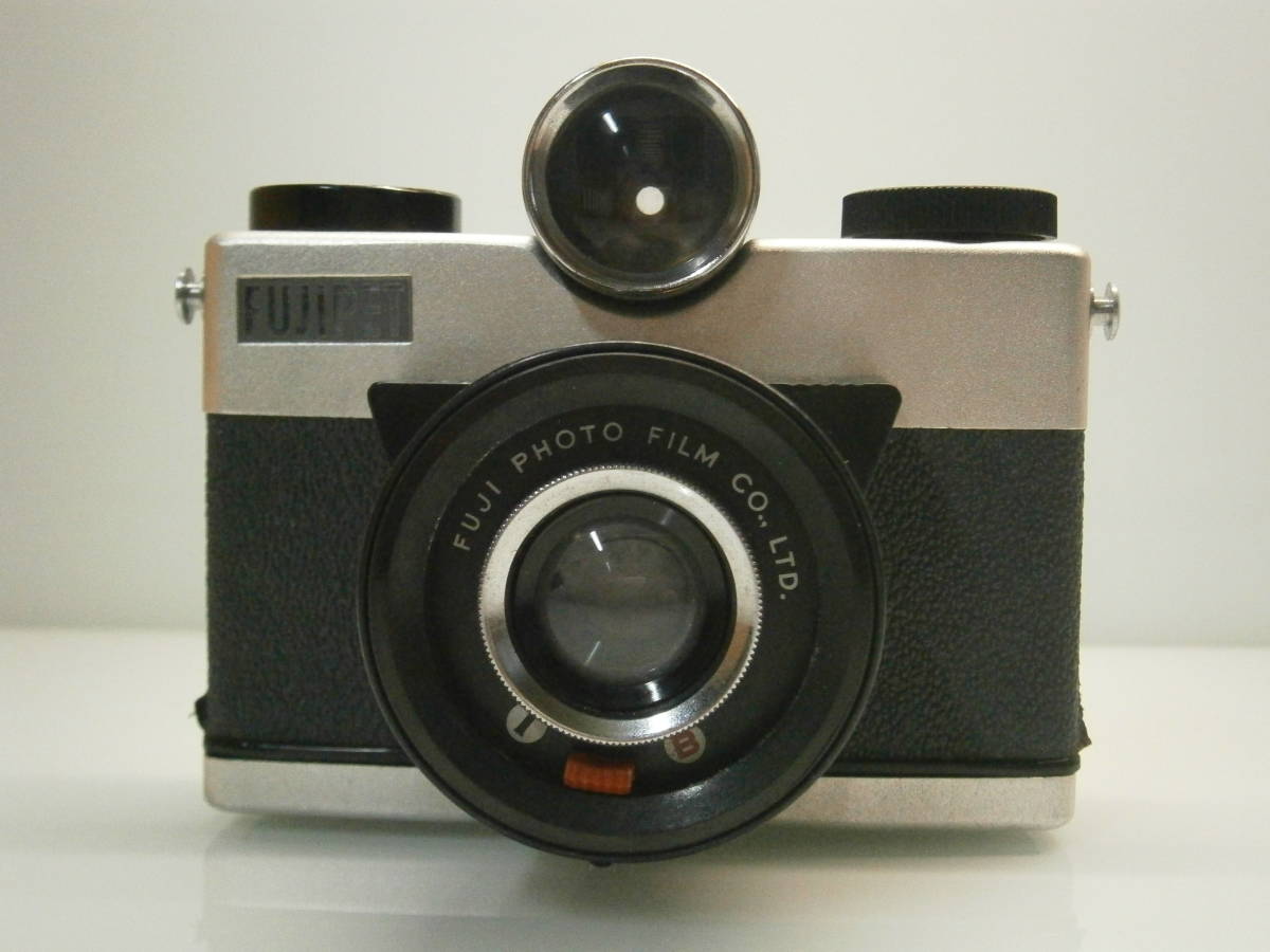 ◎フジペット フィルムカメラ ６×６判用と付属品はHANZA SOFT FLASH◎