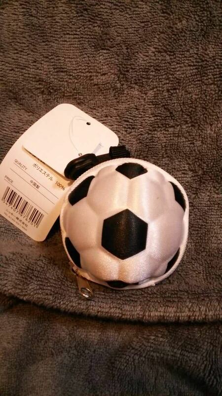 ボール型　コインケース　サッカー