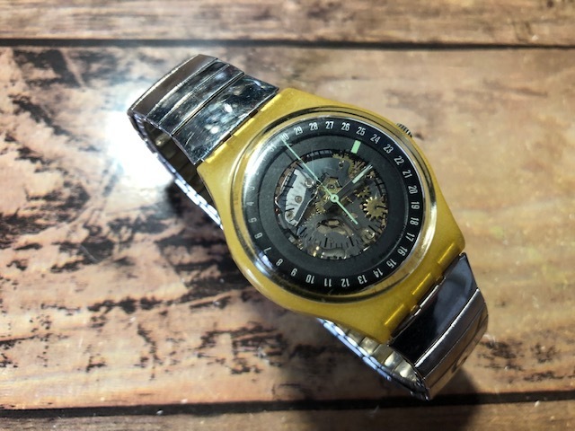 良好程度 レア swatch スウォッチ AG1997 スケルトン 純正LARGEメタルフリーバンドブレス クオーツ ボーイズ 腕時計