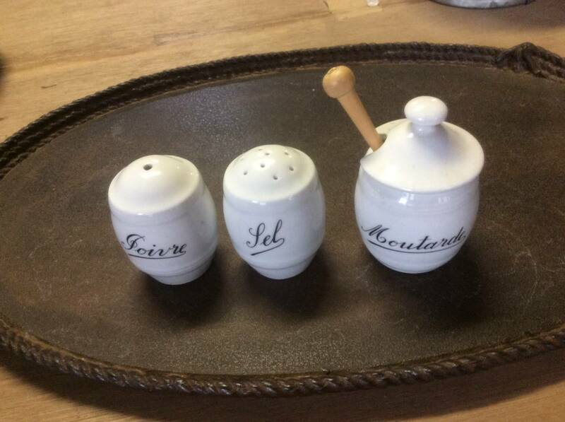 フランスPILLIVUYT(ピリヴィッツ)FRANCE 白い陶器マスタード/ 塩 /胡椒3点セット