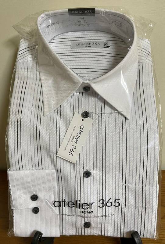 新品・未使用品　Ｍサイズワイシャツ　atelier 365　UOMO　①