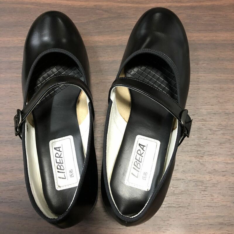 女学生皮靴　本皮　23.5cm 5800円の品を3足で7000円に　アサヒ製品