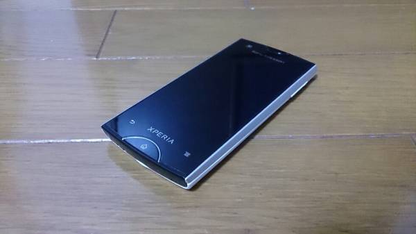 即落/即発!!美中古品 SO-03C Xperia ray ホワイト