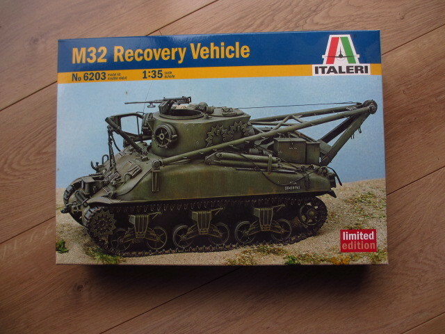 Italeri 1/35 M32 Recovery Vehicle　戦車回収車（封印）