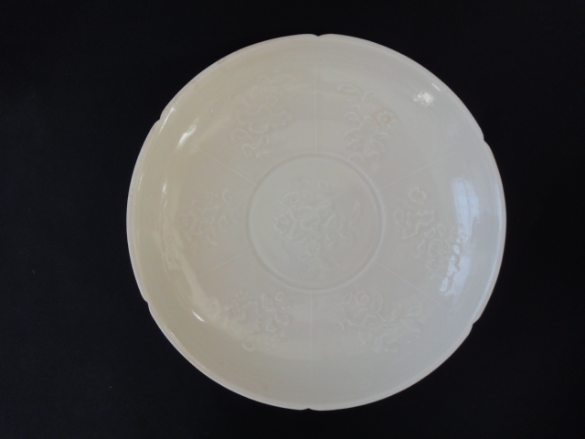 中国　宋　定窯　皿　綺麗　貴重　茶道具