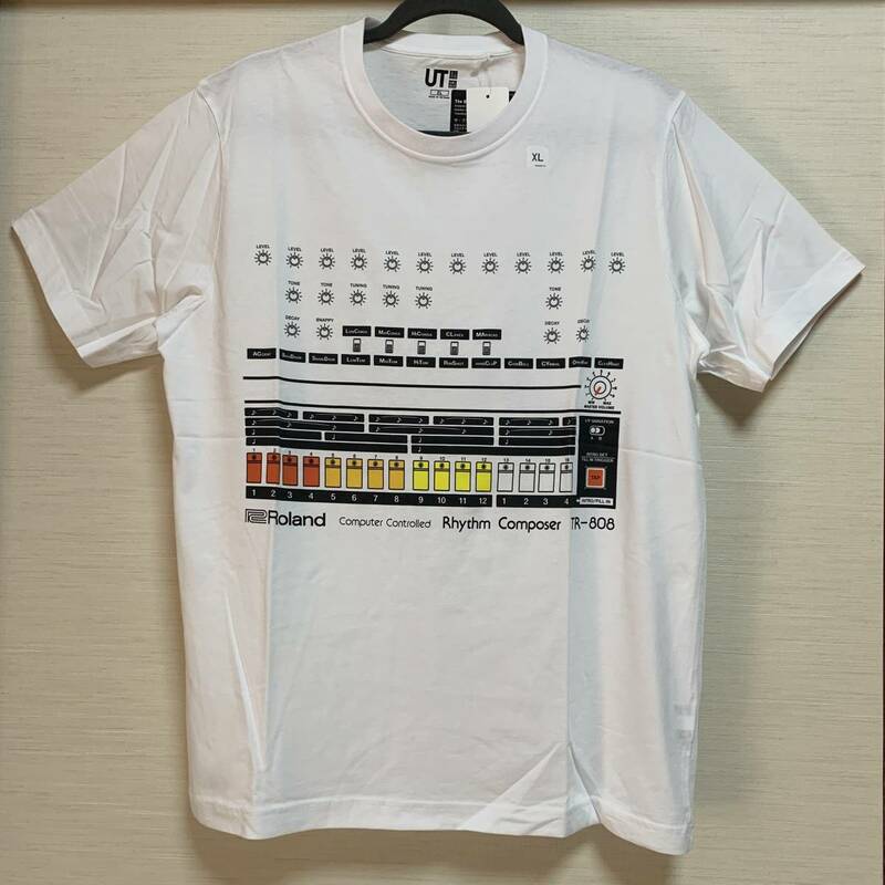 UNIQLO(ユニクロ) - ＭEN The BrandsグラフィックT（ローランド・半袖） TR-808・新品・タグ付・XLサイズ・人気品・販売終了・白・Tシャツ