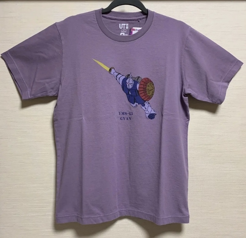 UNIQLO(ユニクロ) - ＭEN 機動戦士ガンダム 40周年記念 UT(グラフィックTシャツ・半袖) ギャン 新品・Lサイズ・パープル・貴重・Tシャツ