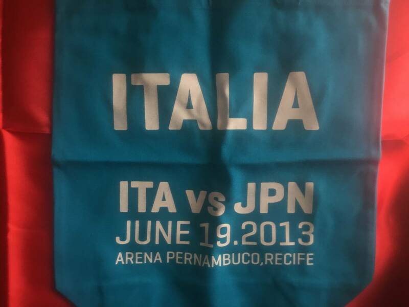 ◆2013年コンフェデ杯　イタリア代表vs日本代表　記念トートバッグ　アズーリブルー　未使用品