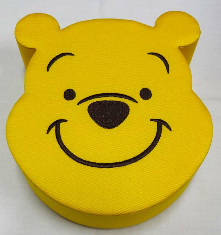 フィナンシェが入っていたプーさんの顔の箱（Winnie the pooh）Tokyo Disney RESORT東京ディズニーランド、小物・アクセサリー入れ、裁縫箱
