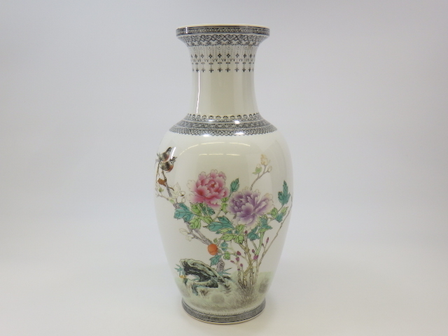 h2E046Z2 中国古玩 大清乾隆年製 粉彩色絵 花鳥図 漢詩 花瓶