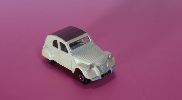 コーギー　シトロエン　２CV　　1954年-1960年型 タイプAZL　　　1/60 corgi Cameo The Sixties Collection