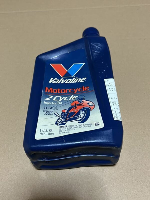 VALVOLINE MOTORCYCLE 2 CYCLE INJECTOR OIL( 0.948L)(original)(unopened)(end of production) rare