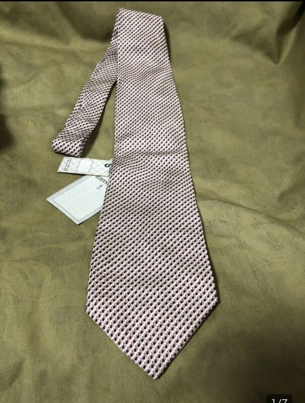 TRUSSARDIイタリア製 ネクタイ 薄いピンクネクタイ　未使用品