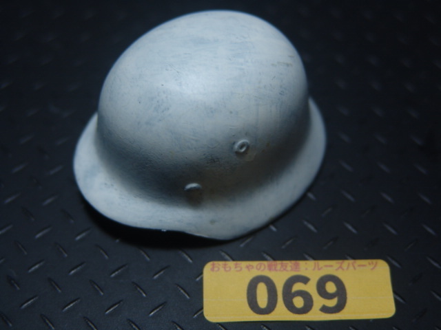 【 黄 069 】1/6ドールパーツ：DRAGON製 WWII ドイツ軍 雪中迷彩ヘルメット【 長期保管・ジャンク扱い品 】