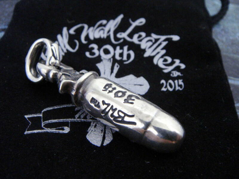 BWL ビルウォールレザー ブランド設立30周年記念 ラージ バレット ネックレスペンダントトップ