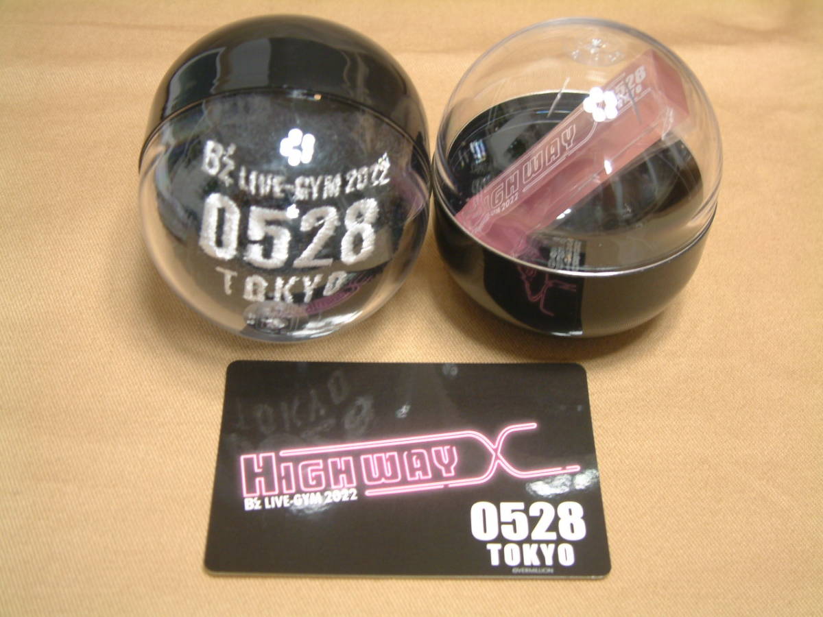 B’z LIVE-GYM 2022 Highway X 武蔵野の森 総合スポーツプラザ ガチャガチャ 5月28日 ホテルキーホルダー & リストバンド 未開封 送料無料