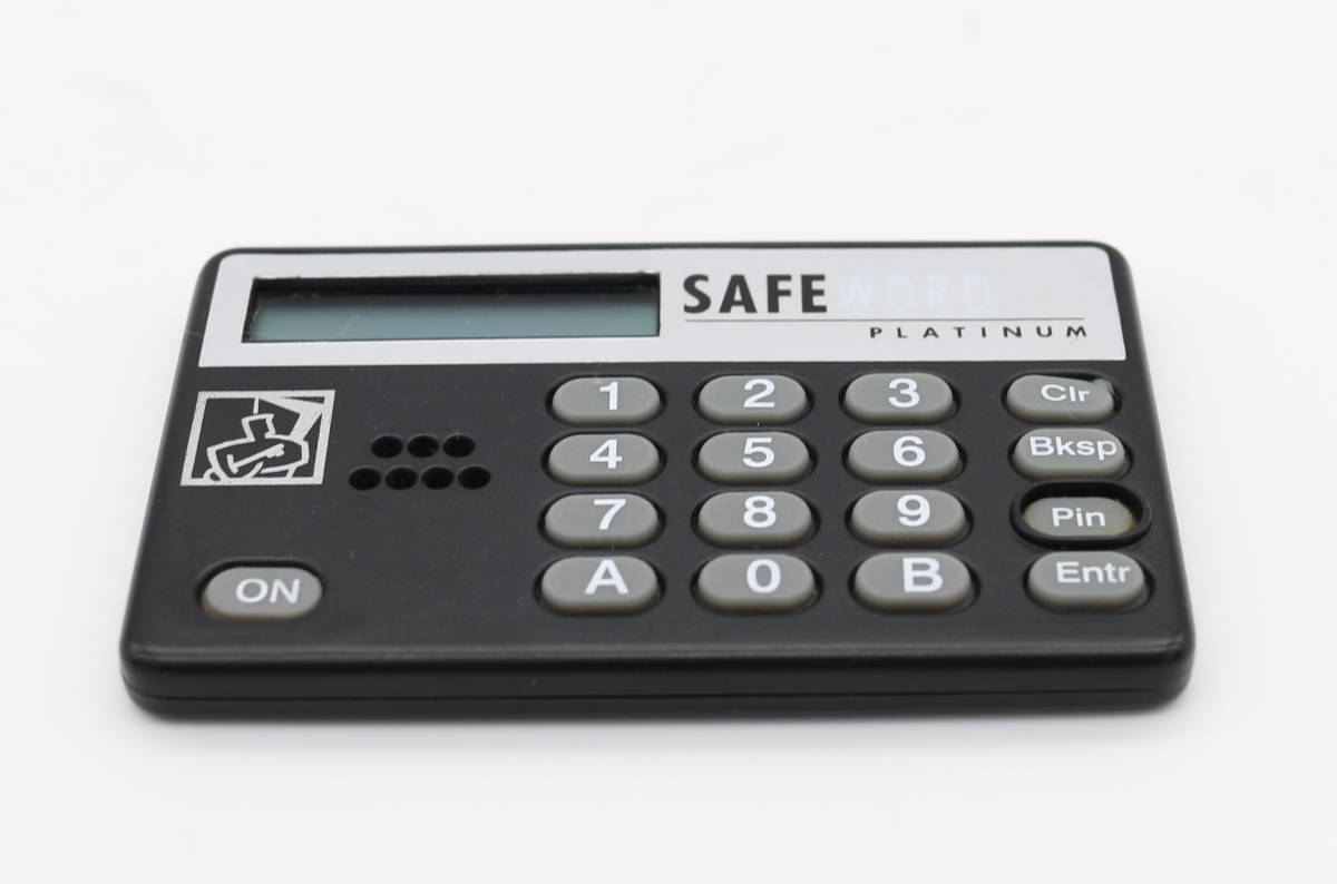 Secure Computing社 Platinum ワンタイムパスワード生成器