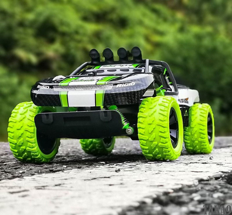 ラジコンカー オフロード 2WD 1/16 操作40分間 コスパ抜群 親子で遊べる RCカー 誕生日プレゼント最適 蛍光カラー ブラック/グリーン