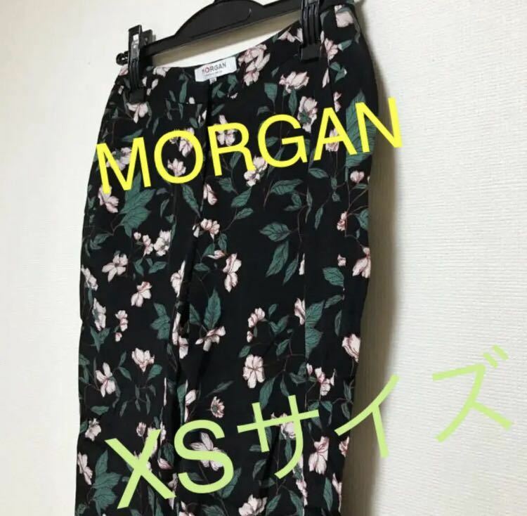 新品未使用MORGAN 花柄ストレートパンツ　スラックス　SSサイズ