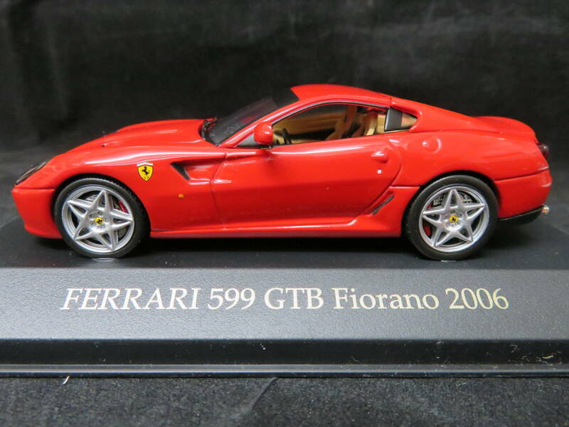 1/43　フェラーリ　599GTB　フィオラノ　2006　レッド