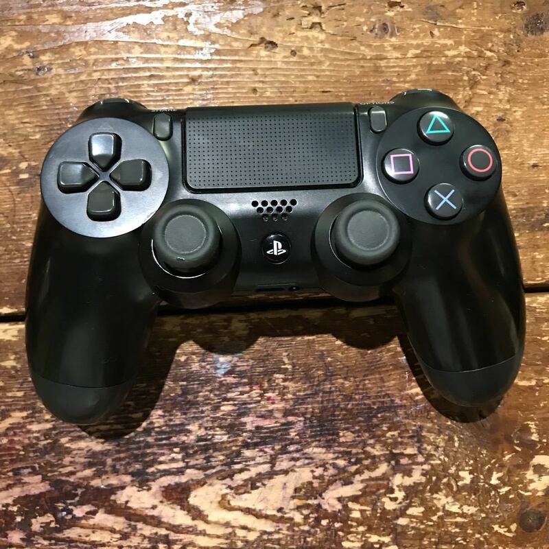 22　DUALSHOCK4 PS4コントローラ ジャンク　220527