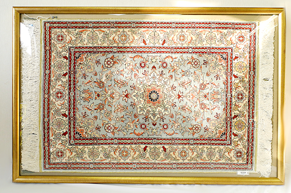 カイセリ 絨毯 シルク 100％ 95cm×68cm 0.65mmトルコ絨毯 ペルシャ絨毯 KAYSERI　額装　中古品